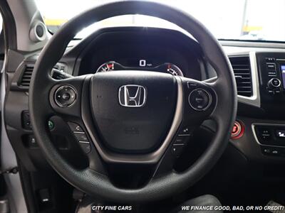 2017 Honda Ridgeline RT   - Photo 23 - Panorama City, CA 91402