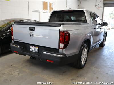 2017 Honda Ridgeline RT   - Photo 9 - Panorama City, CA 91402