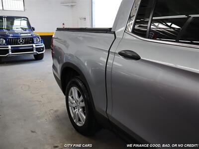 2017 Honda Ridgeline RT   - Photo 10 - Panorama City, CA 91402