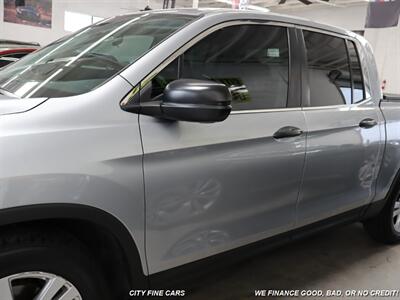 2017 Honda Ridgeline RT   - Photo 4 - Panorama City, CA 91402