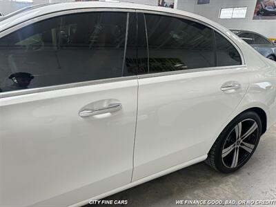 2022 Mercedes-Benz C 300   - Photo 5 - Panorama City, CA 91402