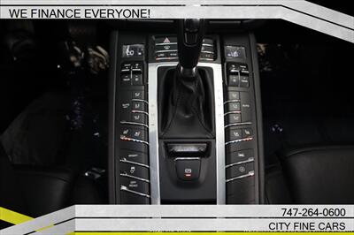 2020 Porsche Macan S   - Photo 24 - Panorama City, CA 91402