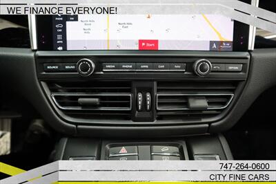 2020 Porsche Macan S   - Photo 22 - Panorama City, CA 91402