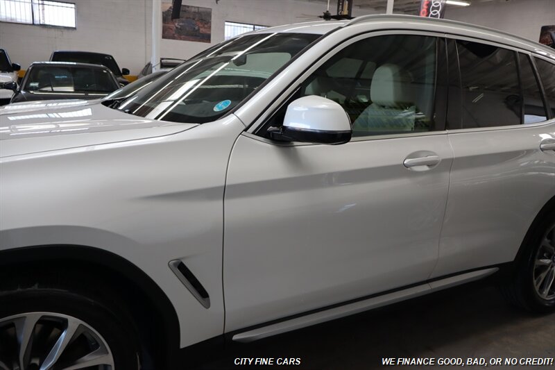 2019 BMW X3 30i photo 5