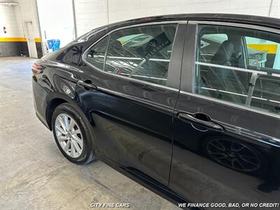 2022 Toyota Camry LE   - Photo 11 - Panorama City, CA 91402