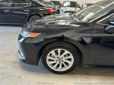 2022 Toyota Camry LE   - Photo 3 - Panorama City, CA 91402