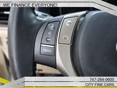 2014 Lexus ES   - Photo 16 - Panorama City, CA 91402