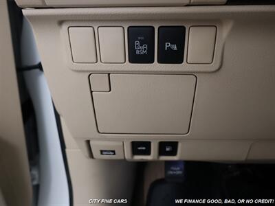 2014 Lexus ES   - Photo 15 - Panorama City, CA 91402