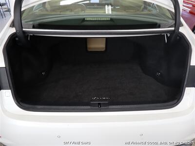 2014 Lexus ES   - Photo 26 - Panorama City, CA 91402