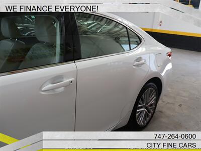 2014 Lexus ES   - Photo 5 - Panorama City, CA 91402