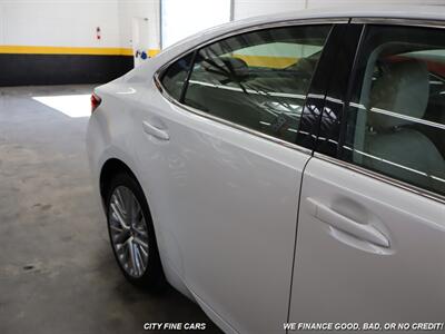 2014 Lexus ES   - Photo 10 - Panorama City, CA 91402