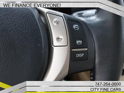 2014 Lexus ES   - Photo 18 - Panorama City, CA 91402