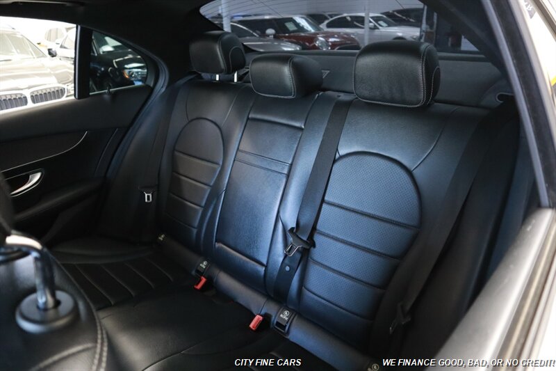 2019 Mercedes-Benz C 300 - Photo 30 - Panorama City, CA 91402