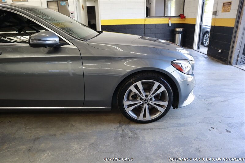 2019 Mercedes-Benz C 300 - Photo 12 - Panorama City, CA 91402