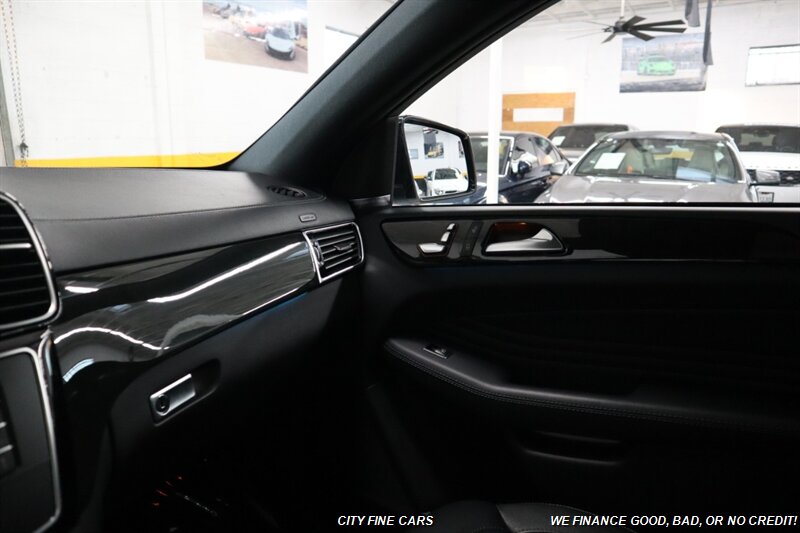 2019 Mercedes-Benz AMG GLE 43 - Photo 28 - Panorama City, CA 91402