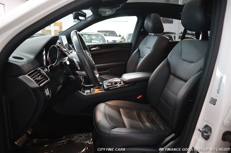 2019 Mercedes-Benz AMG GLE 43 - Photo 33 - Panorama City, CA 91402