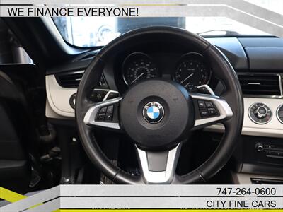 2015 BMW Z4 sDrive28i   - Photo 17 - Panorama City, CA 91402