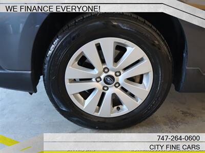 2018 Subaru Outback 2.5i   - Photo 4 - Panorama City, CA 91402