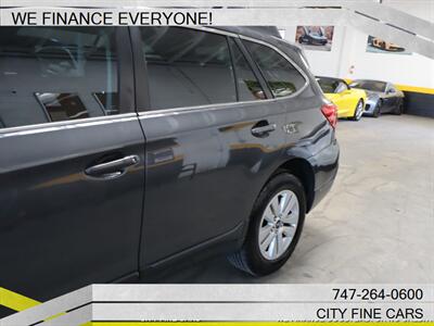 2018 Subaru Outback 2.5i   - Photo 6 - Panorama City, CA 91402