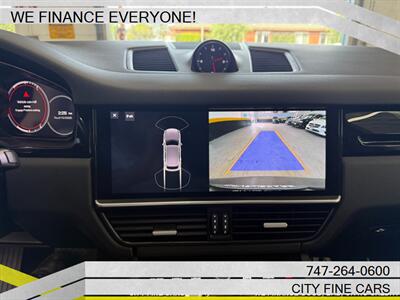 2020 Porsche Cayenne   - Photo 21 - Panorama City, CA 91402