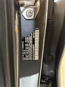 2020 Porsche Cayenne   - Photo 36 - Panorama City, CA 91402