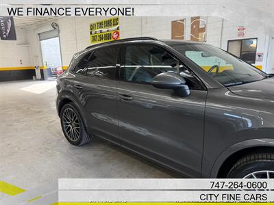 2020 Porsche Cayenne   - Photo 11 - Panorama City, CA 91402