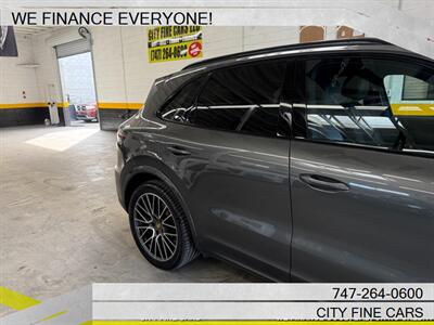 2020 Porsche Cayenne   - Photo 10 - Panorama City, CA 91402