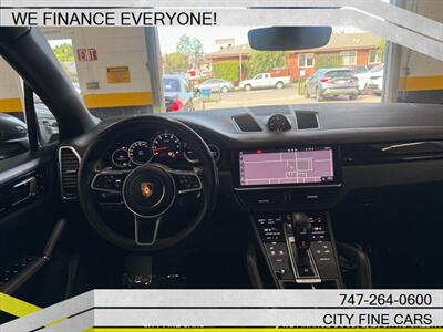 2020 Porsche Cayenne   - Photo 14 - Panorama City, CA 91402