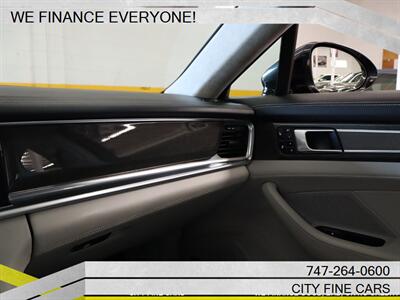 2017 Porsche Panamera Turbo   - Photo 27 - Panorama City, CA 91402