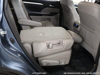 2018 Toyota Highlander XLE   - Photo 35 - Panorama City, CA 91402