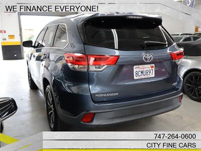 2018 Toyota Highlander XLE   - Photo 6 - Panorama City, CA 91402