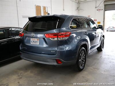 2018 Toyota Highlander XLE   - Photo 8 - Panorama City, CA 91402