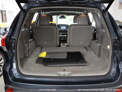 2018 Toyota Highlander XLE   - Photo 28 - Panorama City, CA 91402