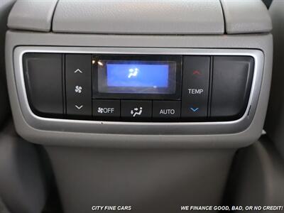 2018 Toyota Highlander XLE   - Photo 26 - Panorama City, CA 91402