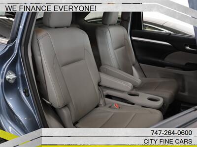 2018 Toyota Highlander XLE   - Photo 33 - Panorama City, CA 91402
