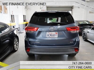 2018 Toyota Highlander XLE   - Photo 7 - Panorama City, CA 91402