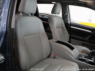 2018 Toyota Highlander XLE   - Photo 34 - Panorama City, CA 91402