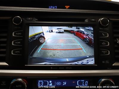 2018 Toyota Highlander XLE   - Photo 20 - Panorama City, CA 91402