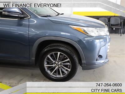 2018 Toyota Highlander XLE   - Photo 11 - Panorama City, CA 91402