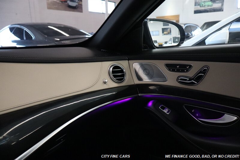 2019 Mercedes-Benz S-Class S560 photo 32