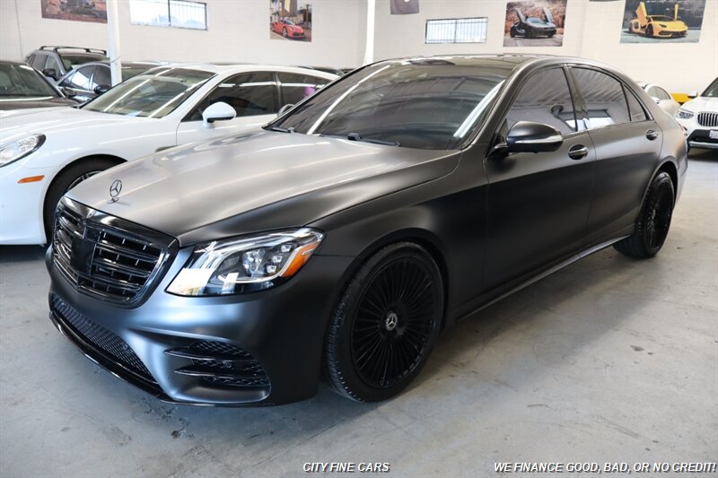 2019 Mercedes-Benz S-Class S560 photo 2