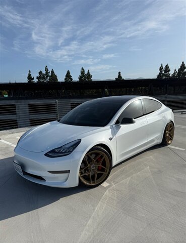 2019 Tesla Model 3 Performance - Photo 1 - Panorama City, CA 91402