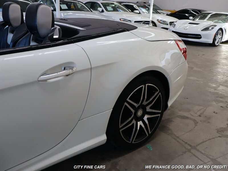 2015 Mercedes Benz SL 550 photo 3