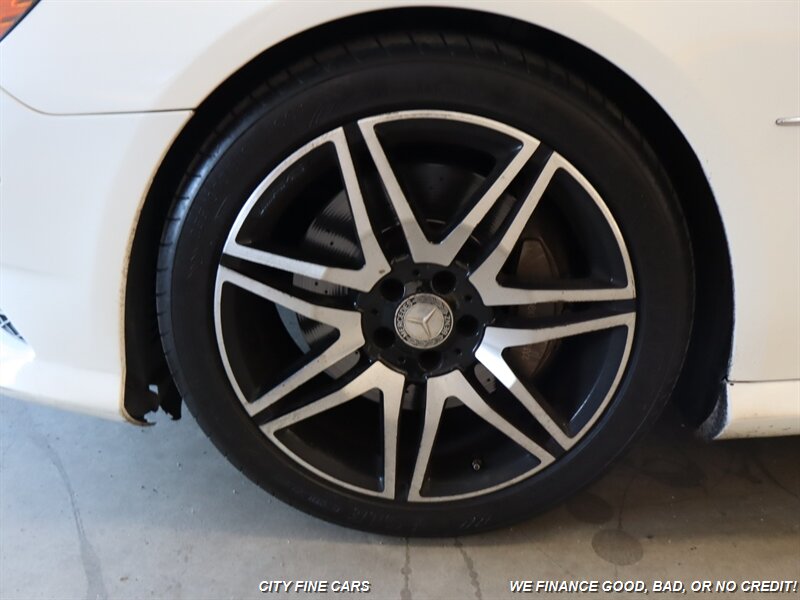 2015 Mercedes Benz SL 550 photo 2
