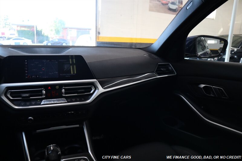 2020 BMW 330i - Photo 14 - Panorama City, CA 91402
