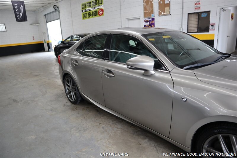 2017 Lexus IS 200t - Photo 12 - Panorama City, CA 91402