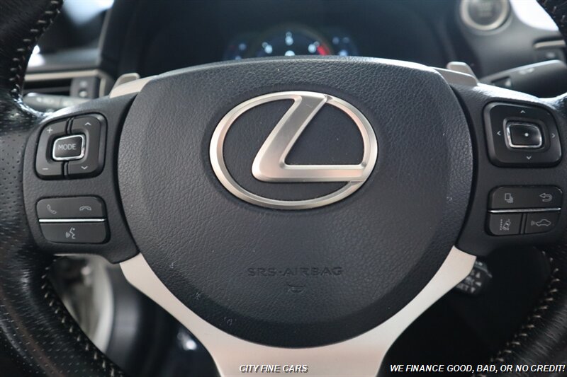 2017 Lexus IS 200t - Photo 17 - Panorama City, CA 91402