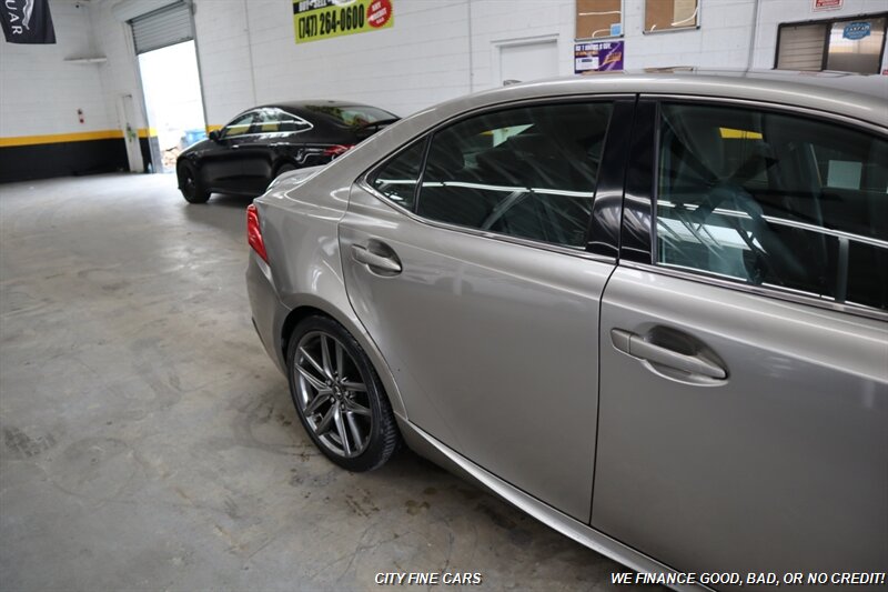 2017 Lexus IS 200t - Photo 11 - Panorama City, CA 91402