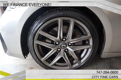 2017 Lexus IS 200t - Photo 4 - Panorama City, CA 91402