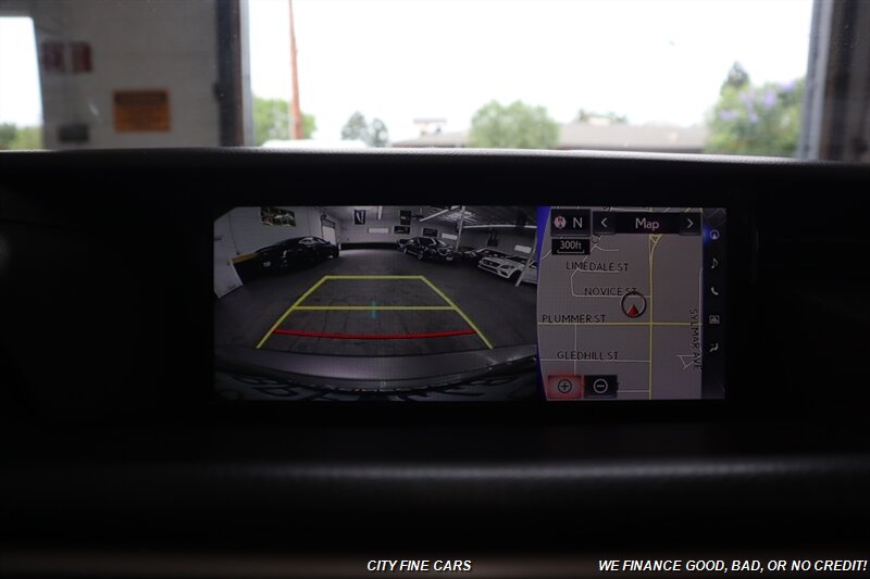 2017 Lexus IS 200t - Photo 22 - Panorama City, CA 91402